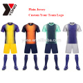 Soem-freier Raum Jersey-Fußball des mehrfarbigen Trikots stellte heiße verkaufende Designfußballuniform ein